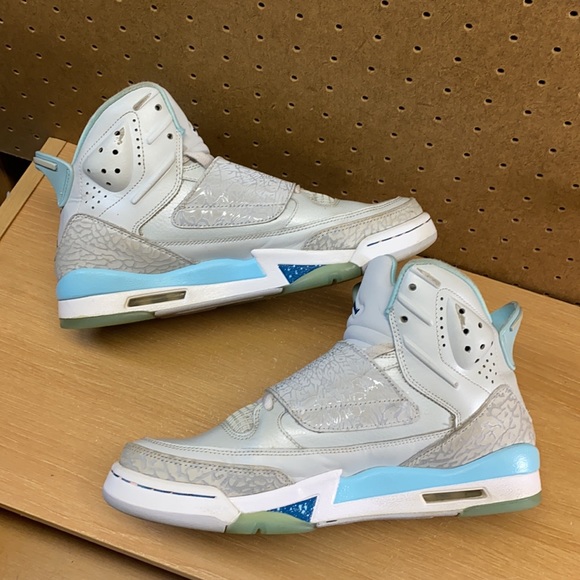 Air Jordan Son of Mars Size 8.5 Women’s Sneakers Pure Platinum 2016 - Picture 6 of 16